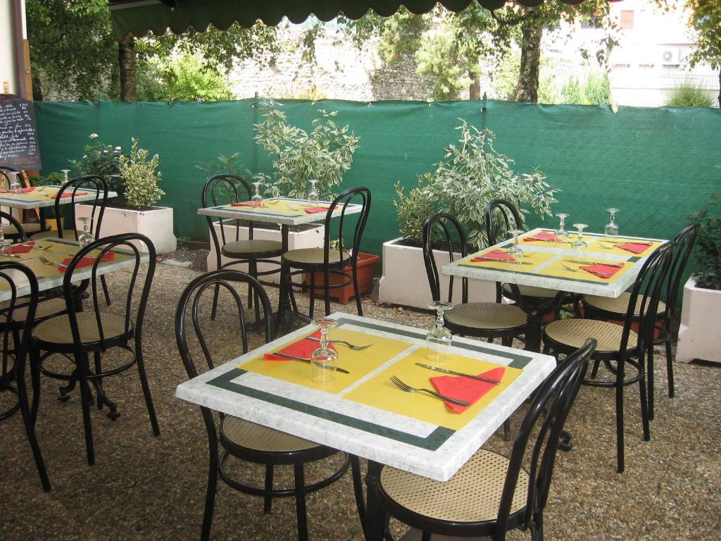 Hotel Cafe Du Palais Thonon-les-Bains Zewnętrze zdjęcie